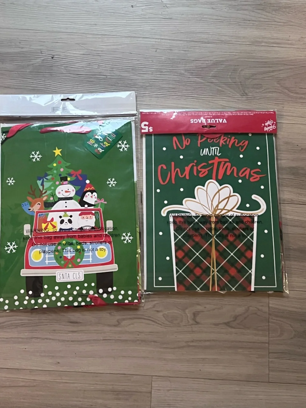 Set of 2 Holiday Style Christmas Gift Bag Value Packs 12 Bags Assorted Sizes NEW